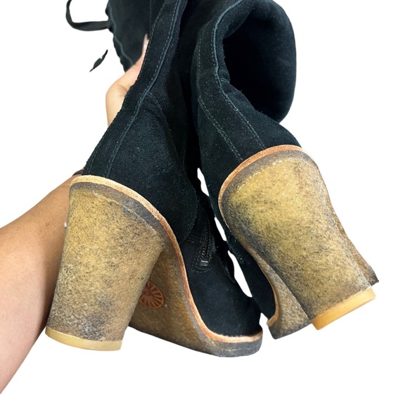 Lace up, Shearling lined vintage inspired UGGs size 5 - Picture 3 of 4